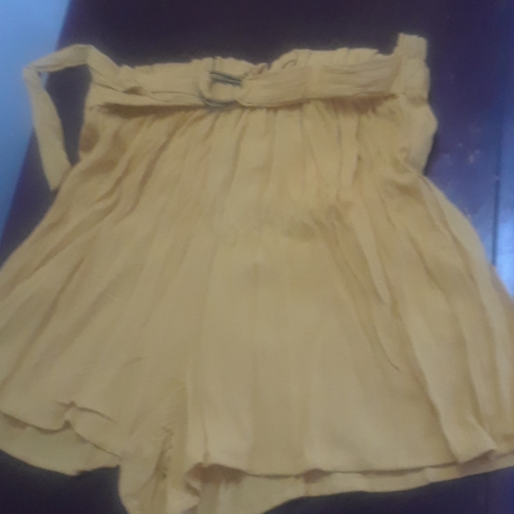 Cute yellow shorts with belt